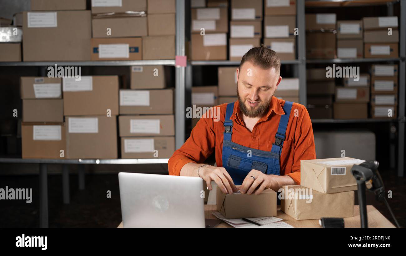 Shipping and receiving bar hires stock photography and images Alamy
