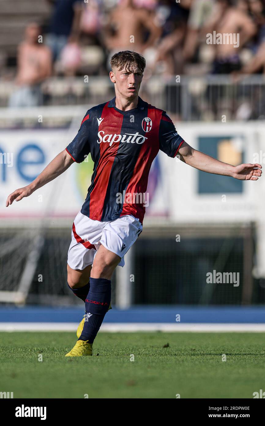 Players of Palermo FC pose for a team photo prior to the pre-season  friendly football match between Bologna FC and Palermo FC Stock Photo -  Alamy