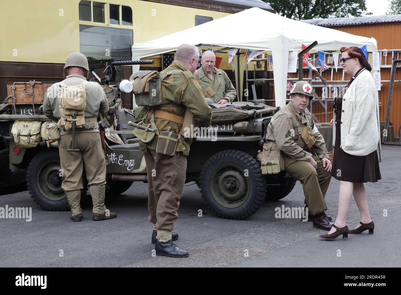 Enthusiasts all dressed up to the nines during the Severn Valley Railway 1940s day. Stock Photo