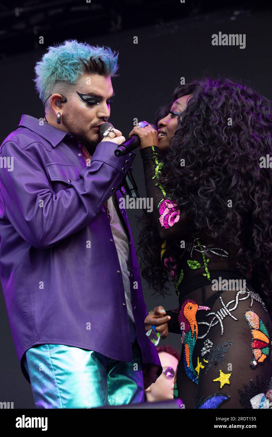 Queen adam lambert 2023 hi-res stock photography and images - Alamy
