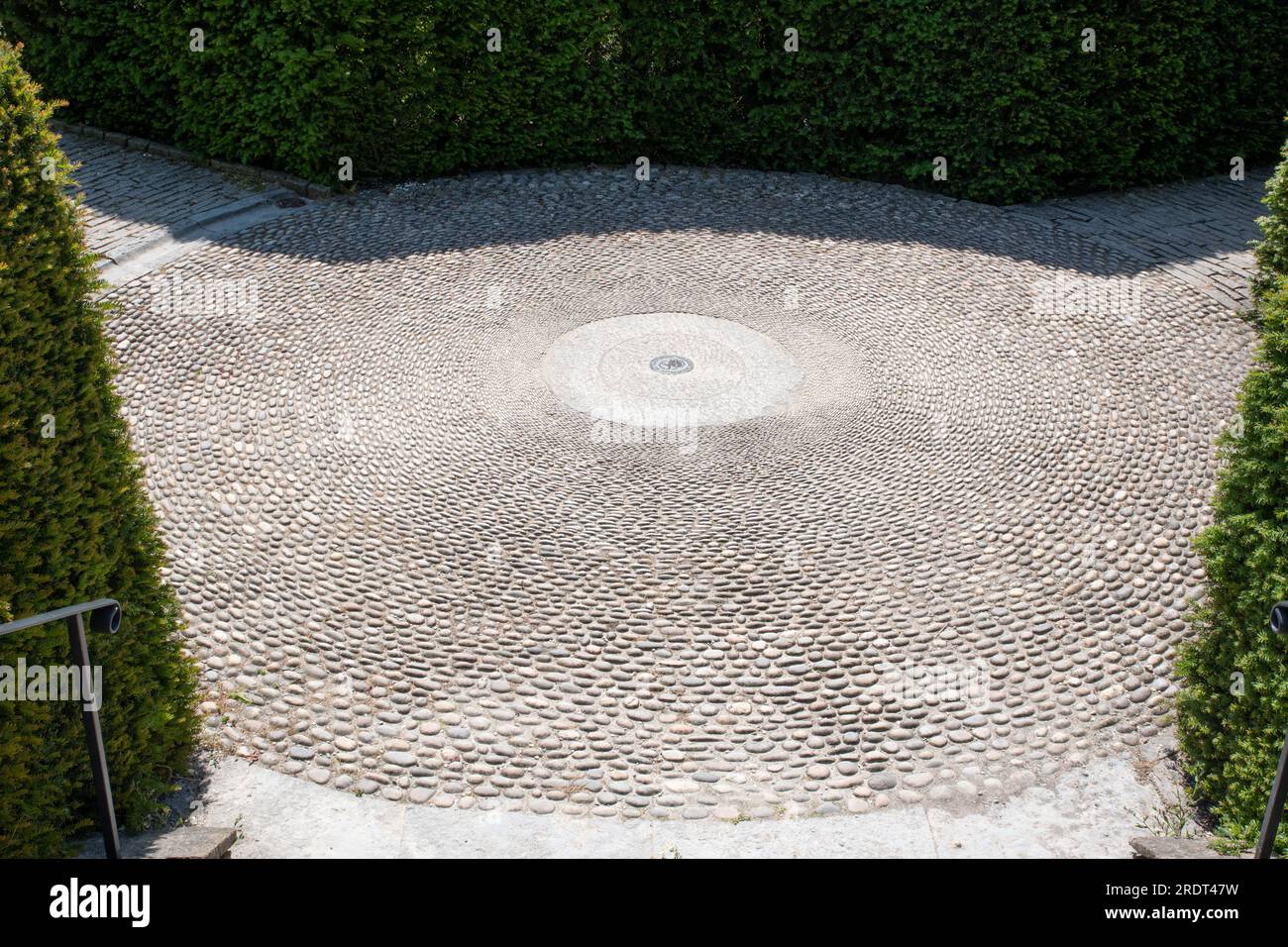 Hrd landscaping using pebbles in Parabola at The Newt Somerset Stock Photo