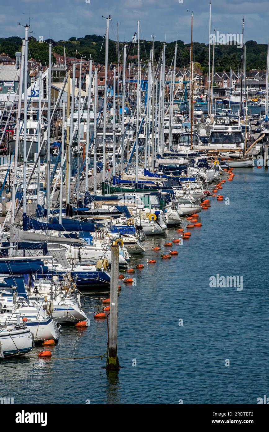 Boat moorings new forest hires stock photography and images Alamy