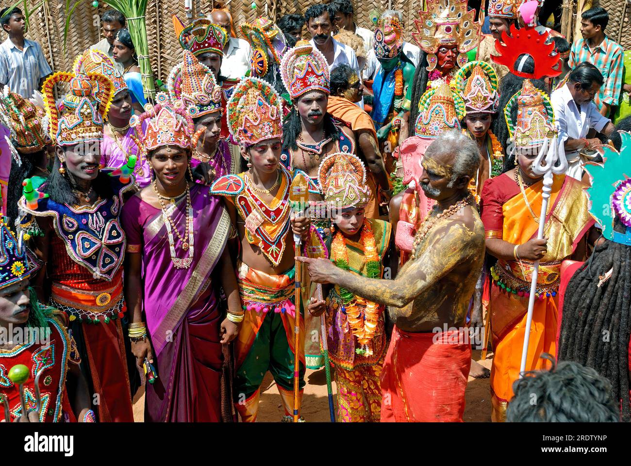 Pusari The image of Men dressed as various Hindu gods and goddess in Dasara ...