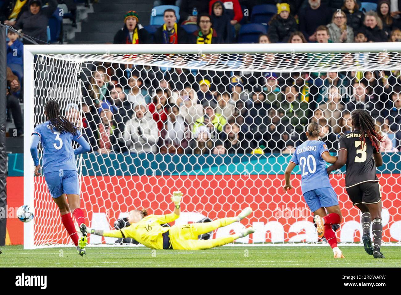 Sydney, Australia, Jul 23rd 2023: Paige Bailey-Gayle (16 Jamaica) makes save during the 2023 FIFA Womens World Cup Group F football match between France and Jamaica at Sydney Football Stadium in Sydney, Australia. (Patricia Pérez Ferraro/SPP) Credit: SPP Sport Press Photo. /Alamy Live News Stock Photo