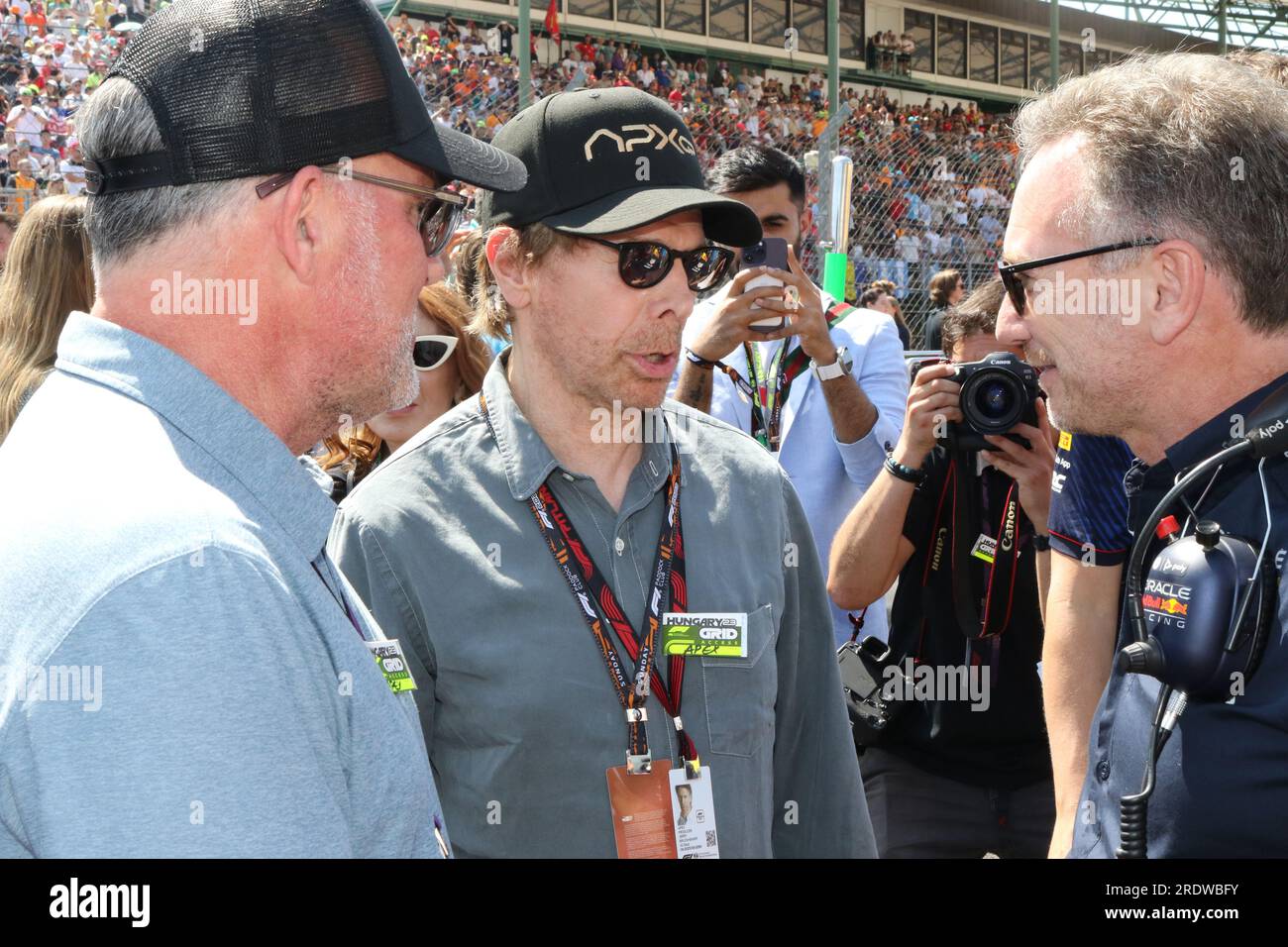 MOGYOROD, BUDAPEST, Hungary. 23rd July, 2023. legendary producer Jerry Bruckheimer talking to Christian Horner and Chad Oman, producer of the Formula One based movie Apex. Formula One race, F1 Grand Prix - Formel 1 Ungarn - Formel 1 - 23. JULY2023 am Hungaroring, - Honorarpflichtiges Foto, Fee liable image, Copyright © THILL Arthur/ATPimages (THILL Arthur/ATP/SPP) Credit: SPP Sport Press Photo. /Alamy Live News Stock Photo