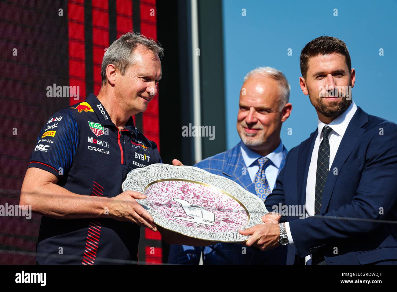 Engineering Bullpen MONAGHAN Paul, Chief Engineer & Car Engineering of Red Bull Racing ...