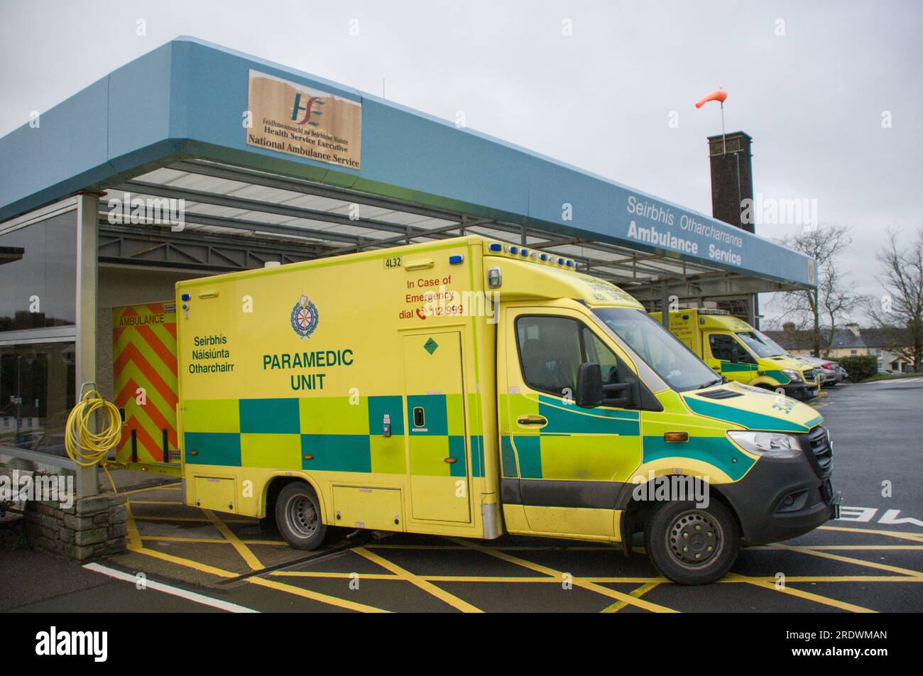 Hse ambulance hires stock photography and images Alamy