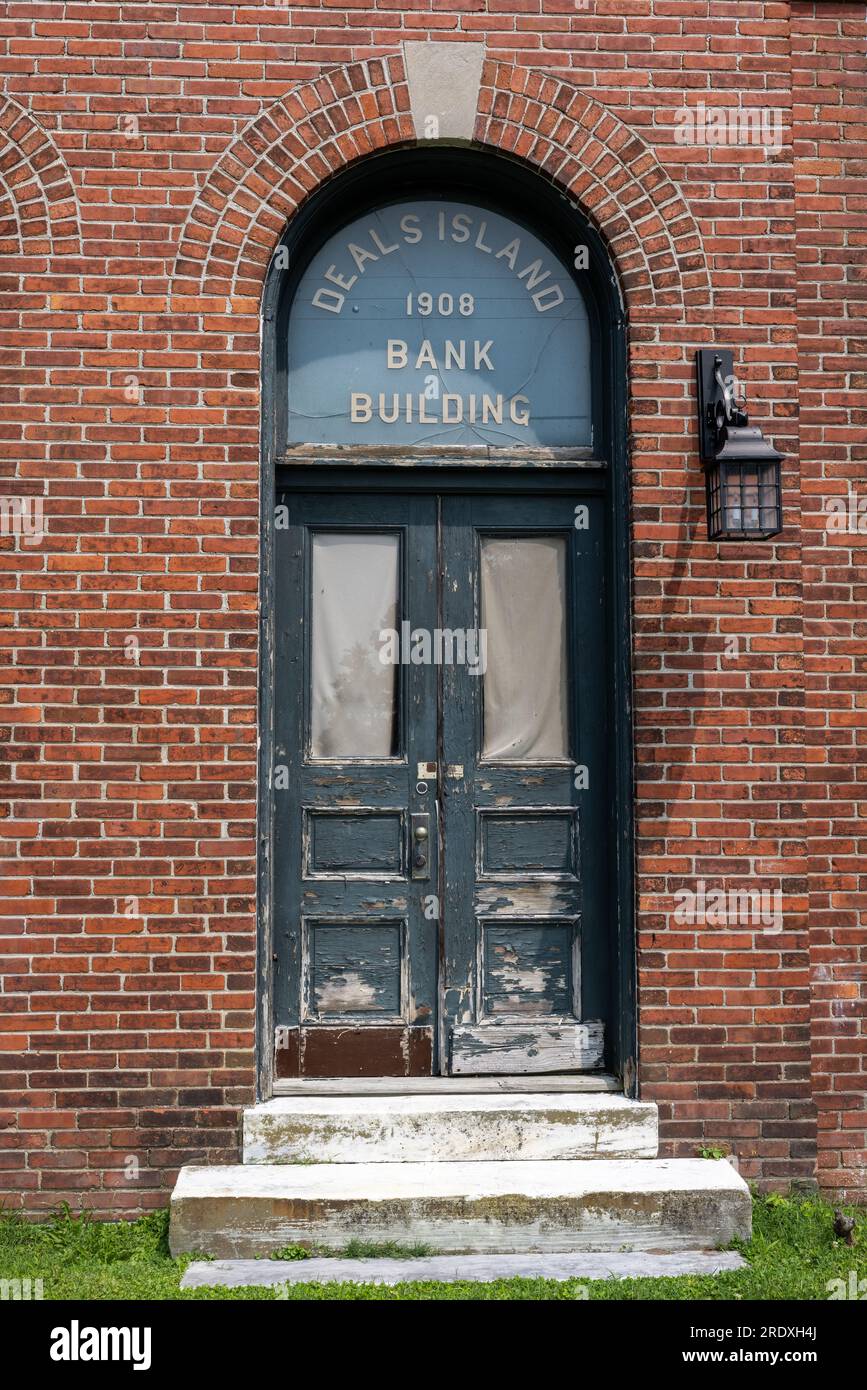 Deal Island Bank Building front door, Deal Island, Maryland Stock Photo