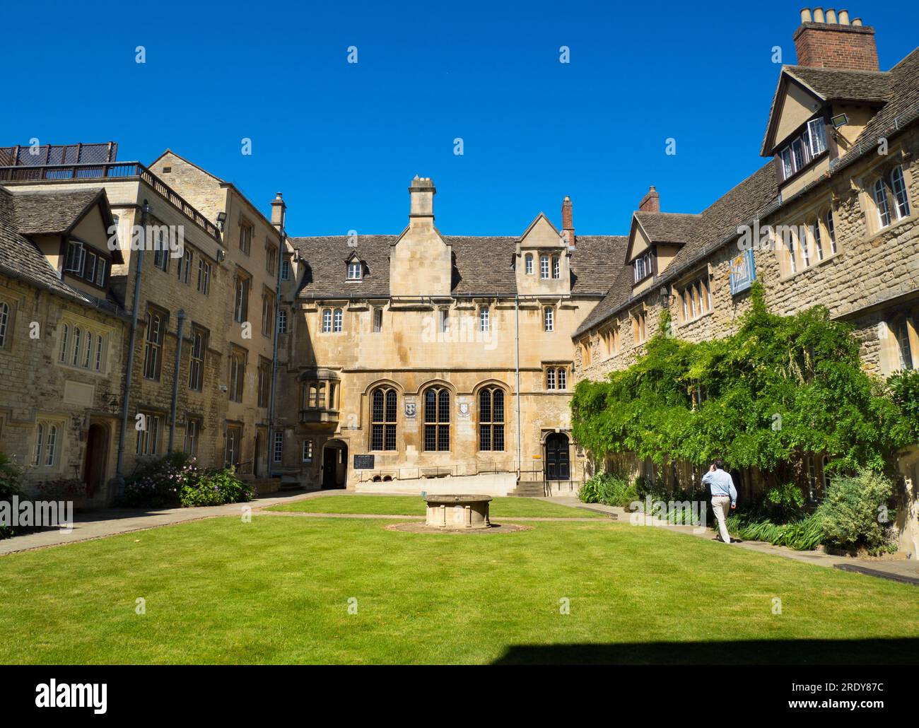 Probably established around 1236 CE, St Edmund Hall  - often known informally as Teddy Hall - claims to be the oldest surviving academic society to ho Stock Photo