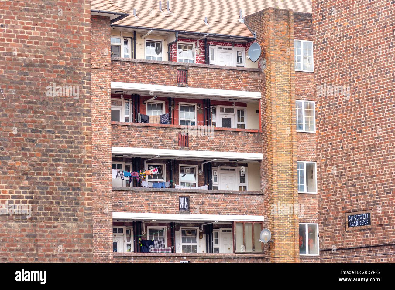 Shadwell Gardens council estate, Glamis Road, Shadwell, The London Borough of Tower Hamlets, Greater London, England, United Kingdom Stock Photo