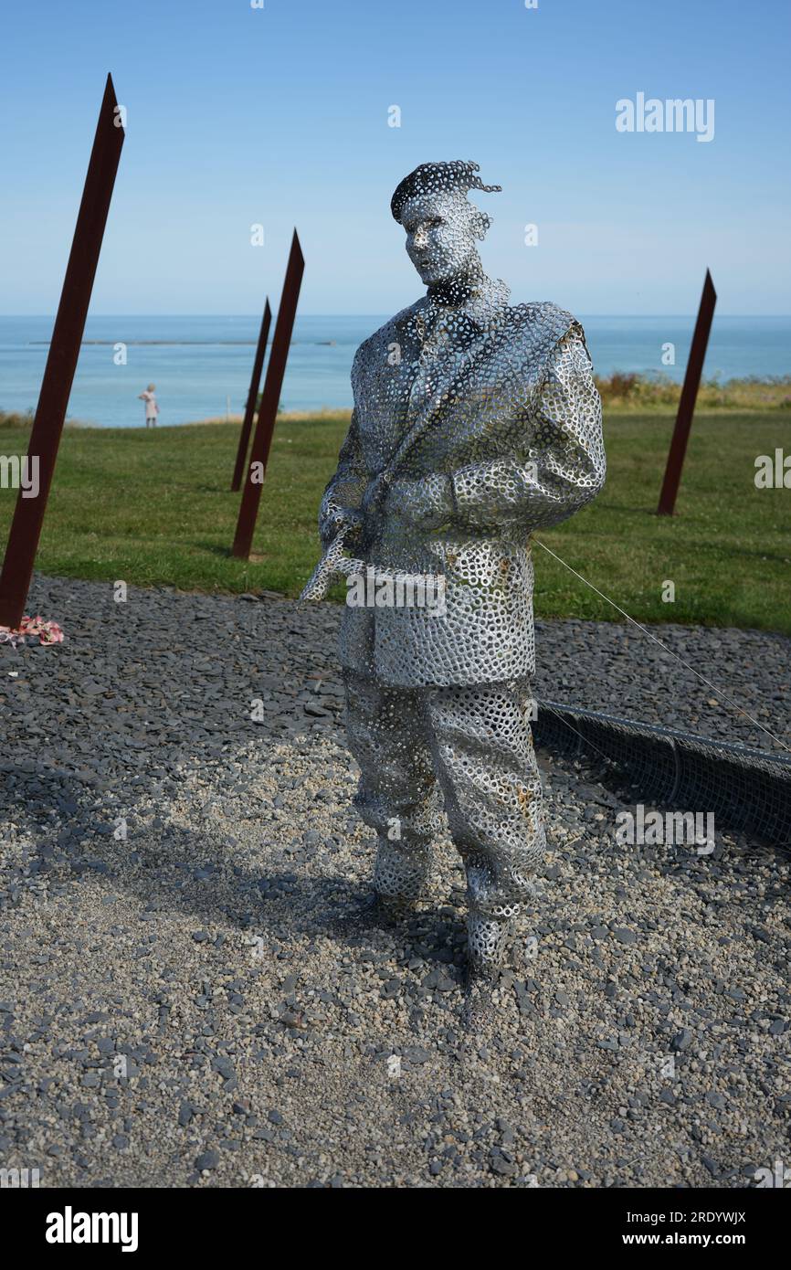 Statues of WW2 soldiers made from individually welded metal washers at