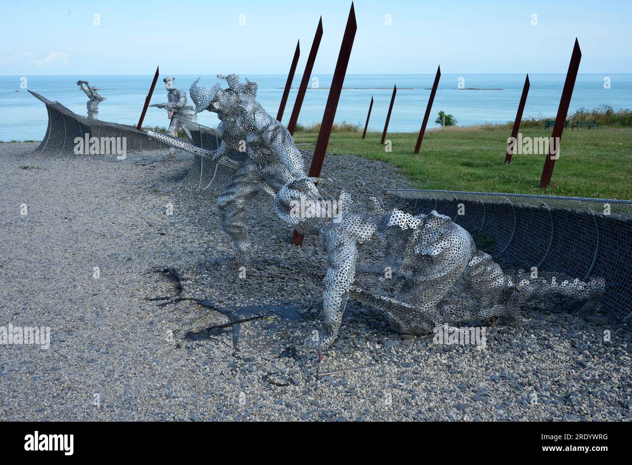 Statues of WW2 soldiers made from individually welded metal washers at