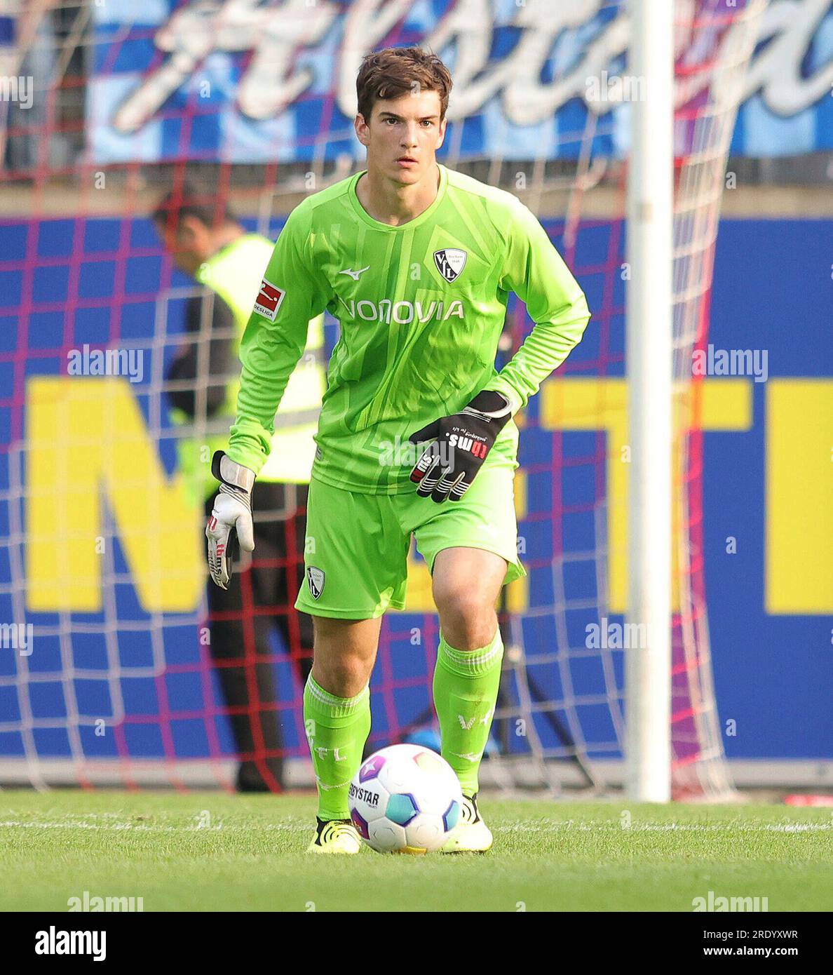 goalkeeper Niclas Thiede of SC Verl looks on during the 3. Liga match  News Photo - Getty Images