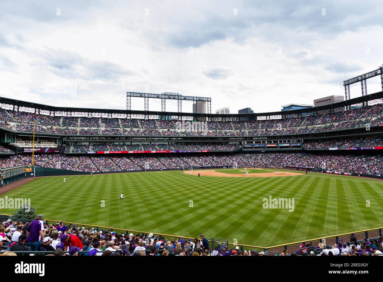 Arizona diamondbacks spectators hi-res stock photography and images - Alamy