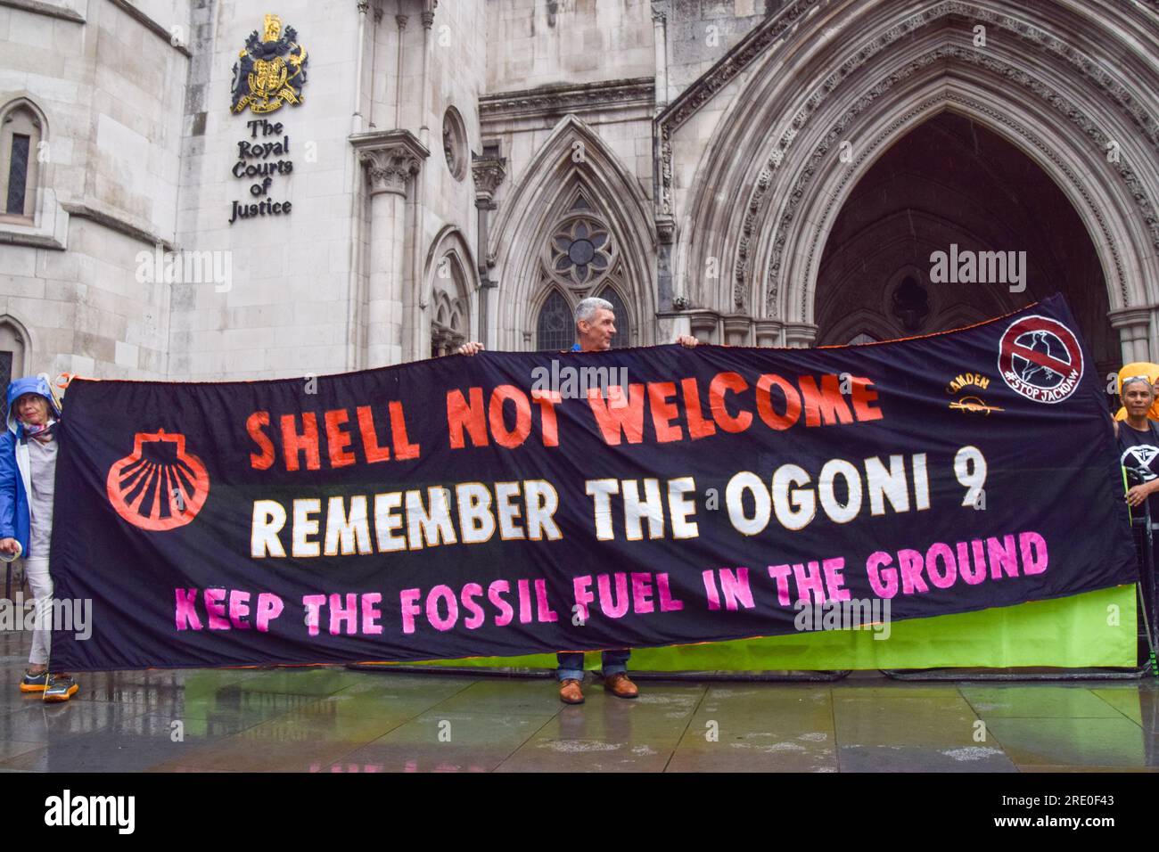 Ogoni oil hi-res stock photography and images - Alamy