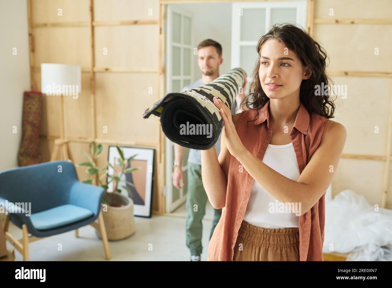 Man carrying woman over shoulder hi-res stock photography and images ...