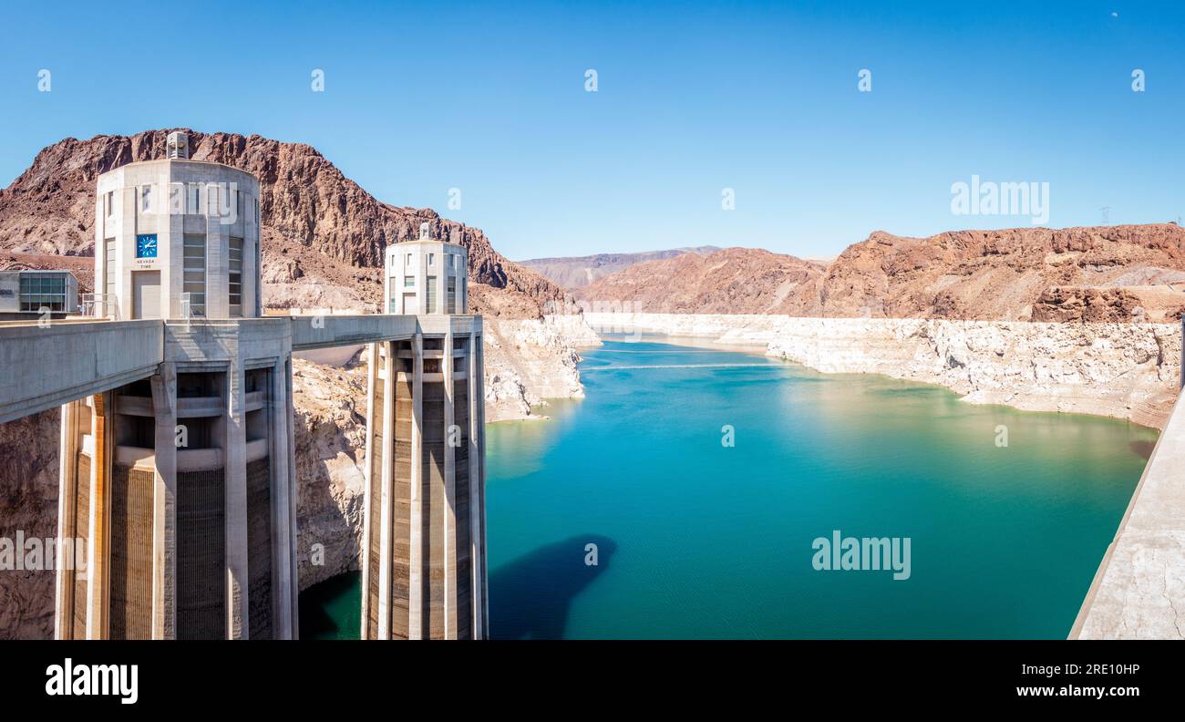 Panoramic view of Lake Mead behind Hoover Dam showing record low water level in 2022 Stock Photo