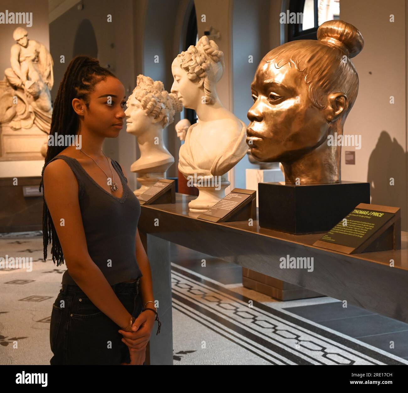 This new free display will see these ideas in dialogue with objects ...