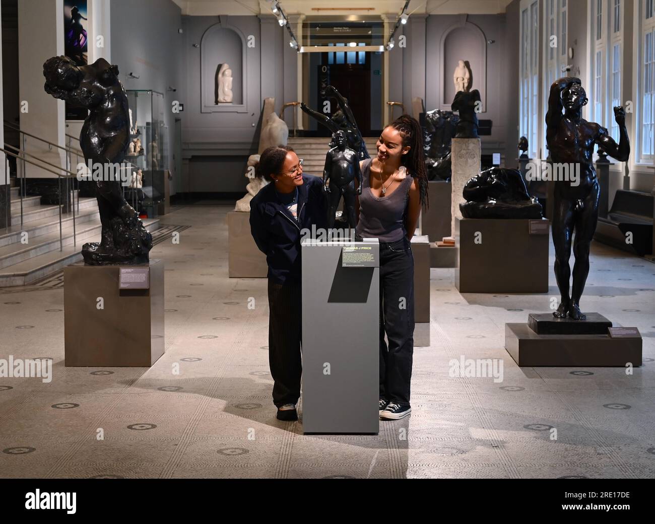 This new free display will see these ideas in dialogue with objects ...