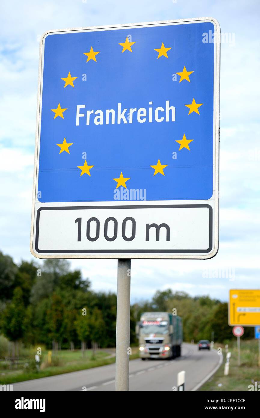 Sign “Frankreich” (France) at the French German border, sign in the ...