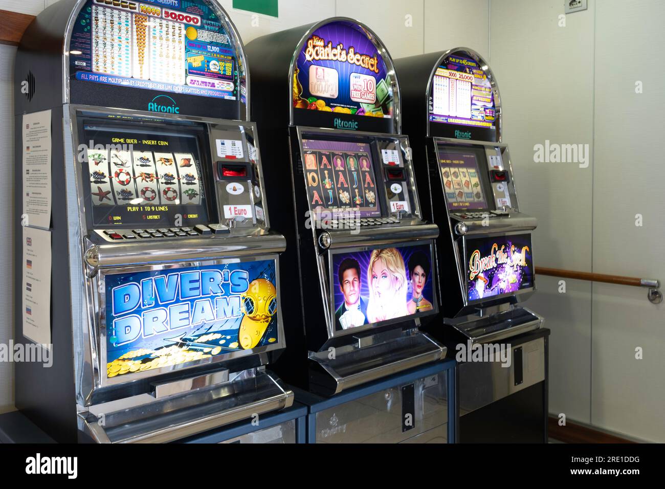 Slot machines inside paris las hi-res stock photography and images - Alamy