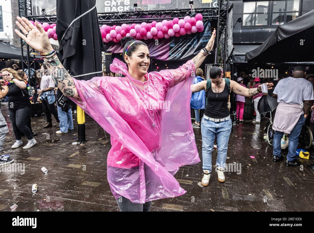 Visitors at the traditional Pink Monday parade at the Fair in Tilburg ...