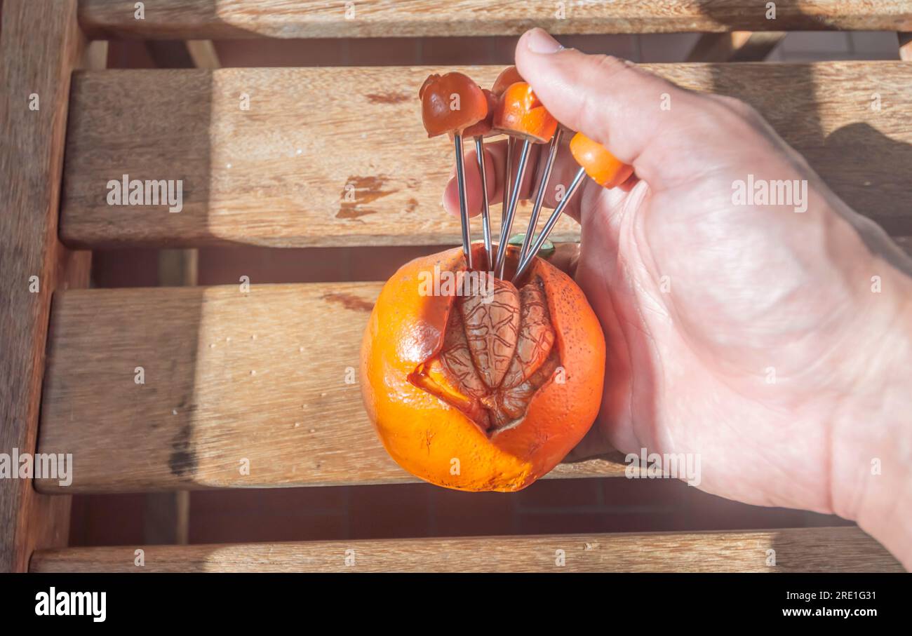 Hand with iron bar hires stock photography and images Alamy