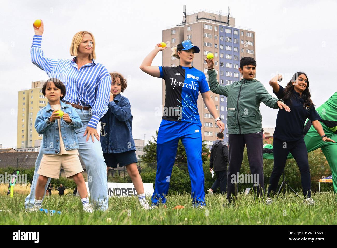 Yalangoch eshak fotoshop