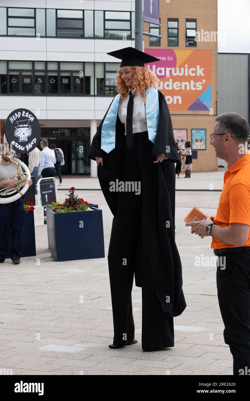how should a mother dress for a graduation Glasgow Caledonian University Bachelors Graduation Set main image 0