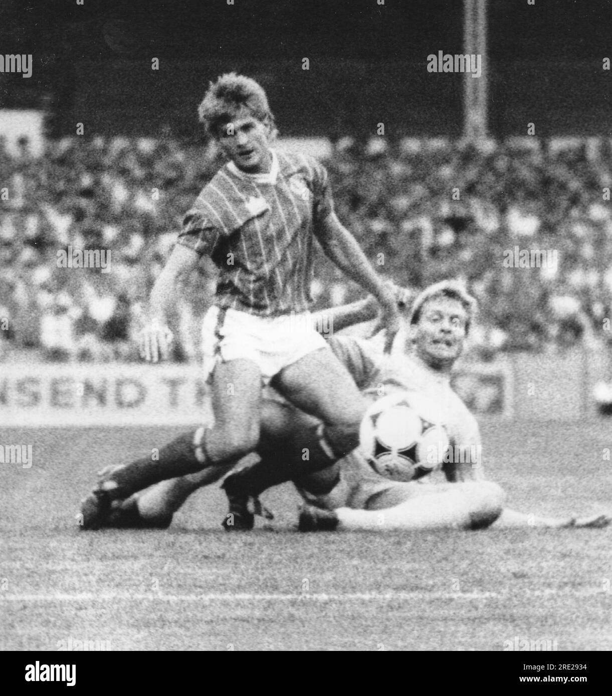 JOHN KERR, PORTSMOUTH FC. 1988 PIC MIKE WALKER. 1988 Stock Photo
