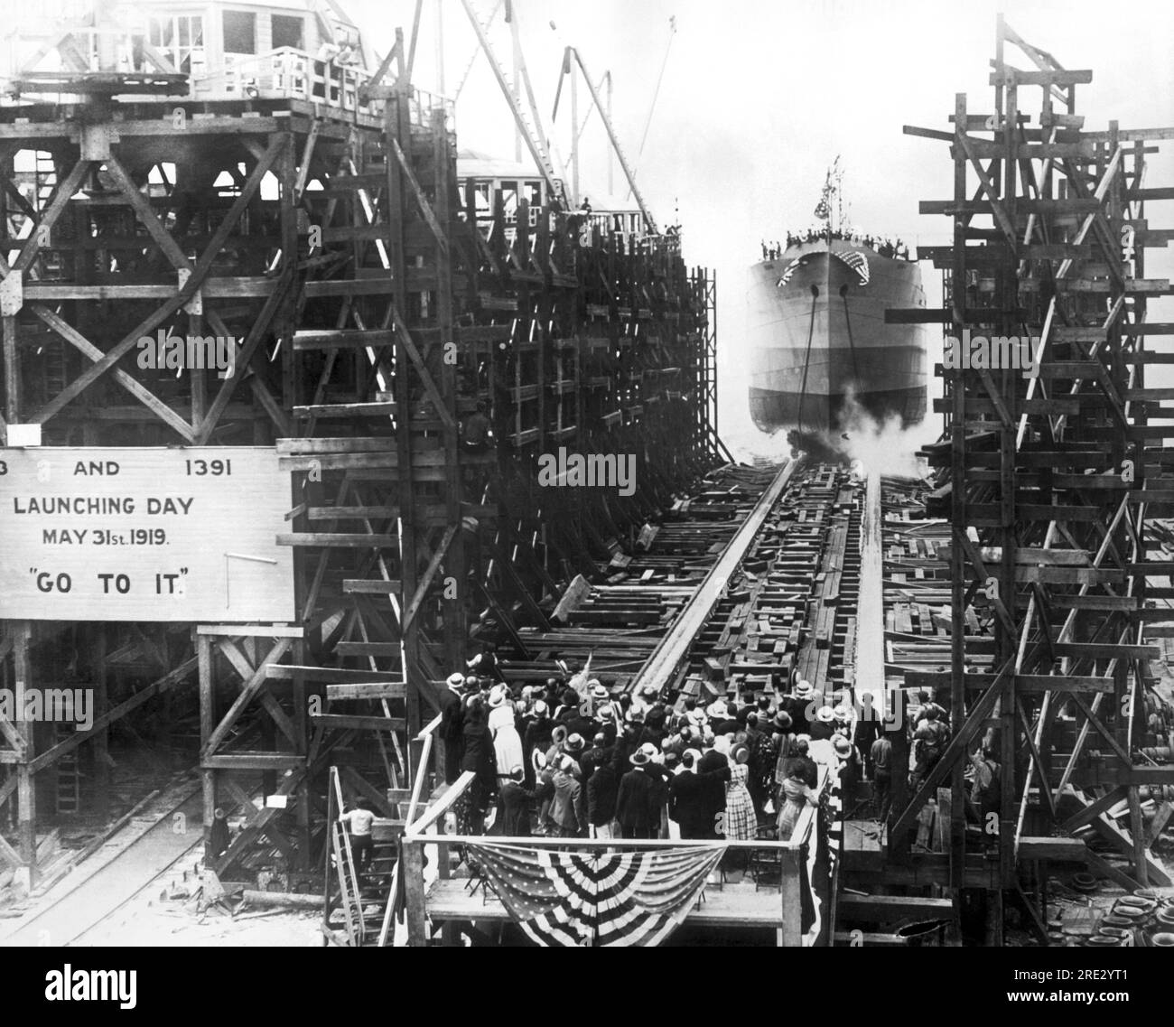 Port Jefferson, New York:  May 31, 1919 The launching of the freighter Osiris at the Bayles Shipyard on Launching Day. Stock Photo
