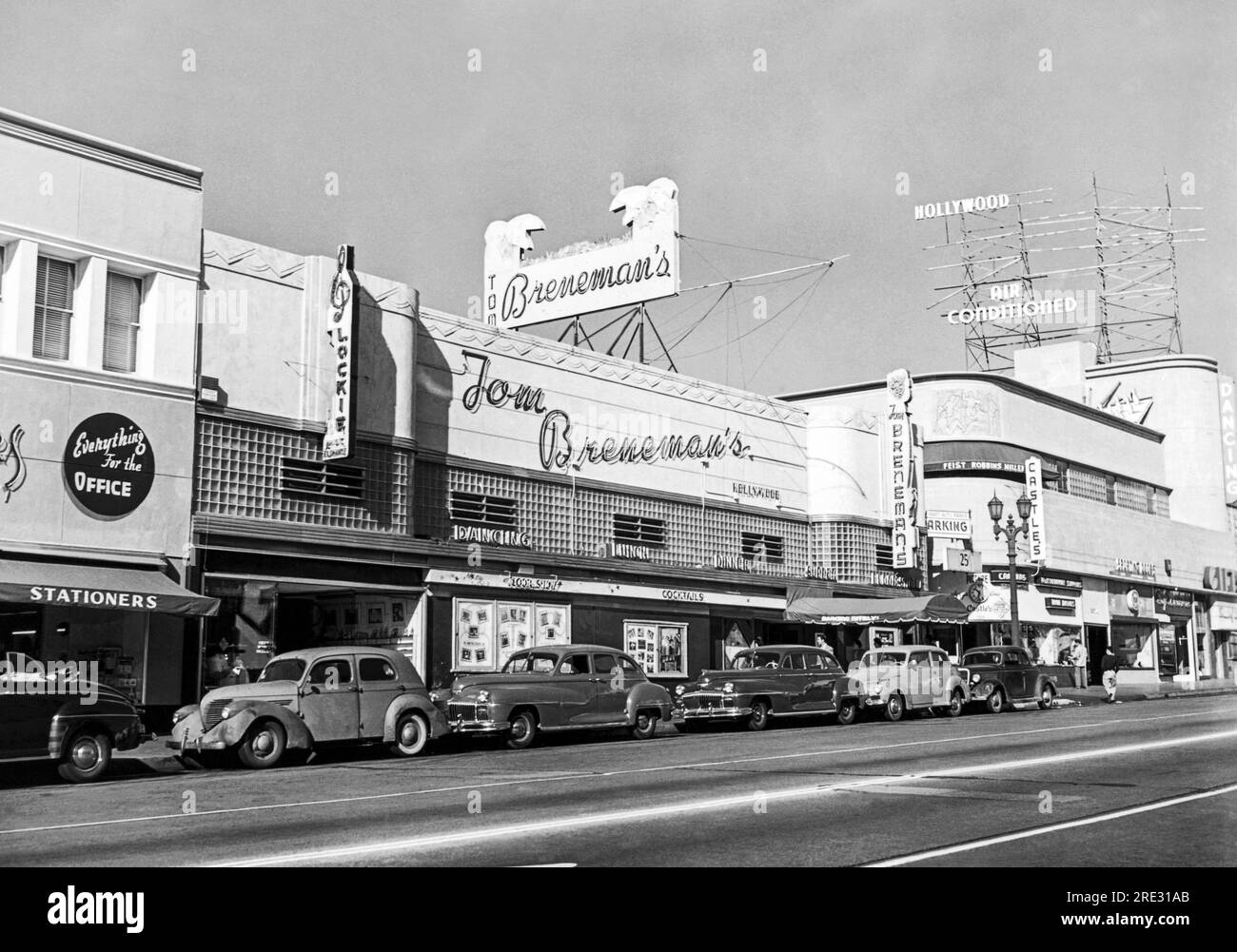 Radio Hollywood Blvd Black And White Stock Photos Images Alamy radio-hollywood-blvd-black-and-white-stock-photos-images-alamy