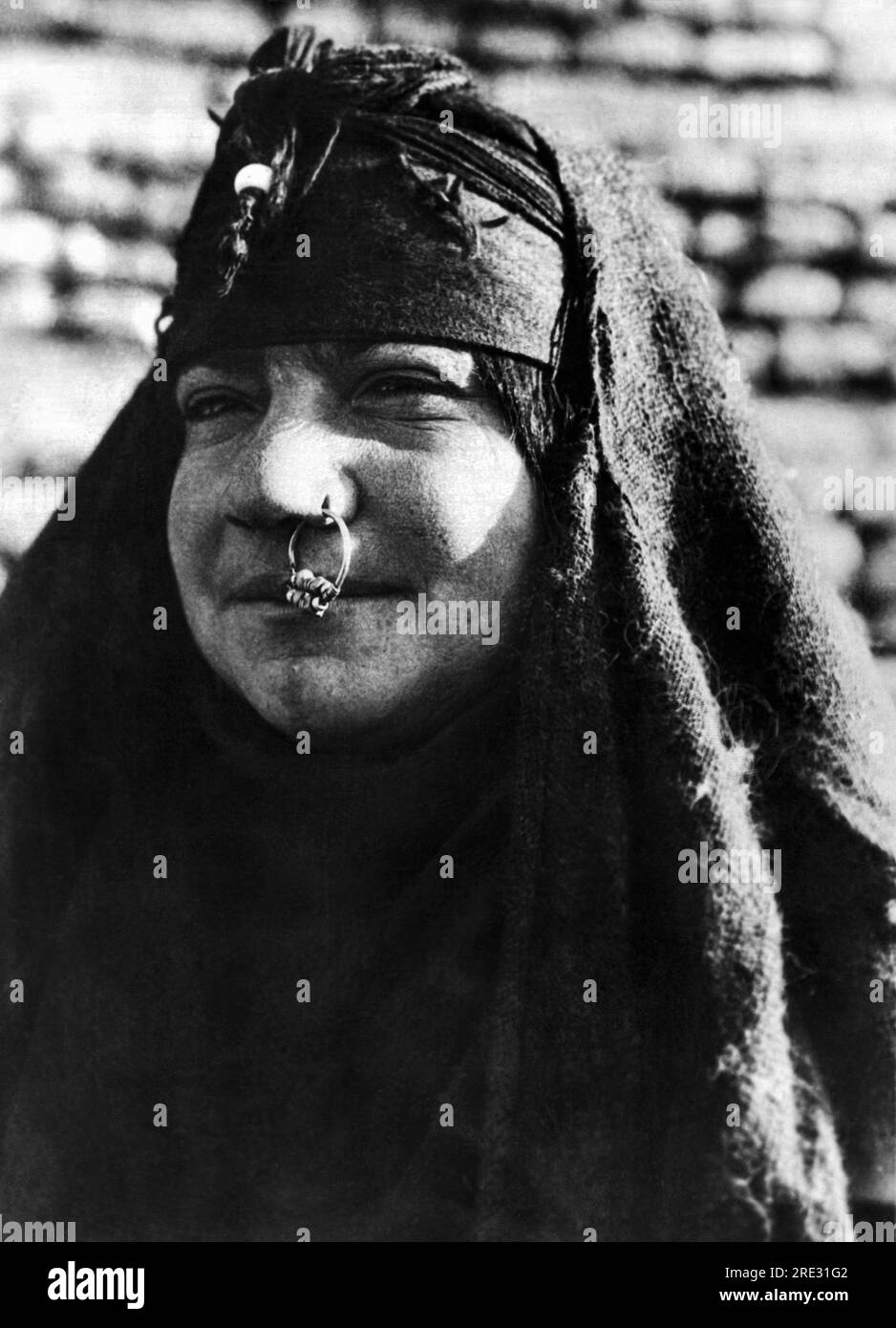 Middle eastern nose ring best sale