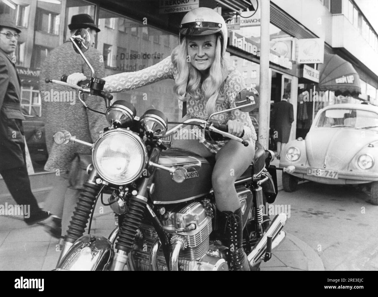 Wilhelm, Alice, German model and athlete (motorsports), on motorcycle, Duesseldorf, 16.2.1971, ADDITIONAL-RIGHTS-CLEARANCE-INFO-NOT-AVAILABLE Stock Photo