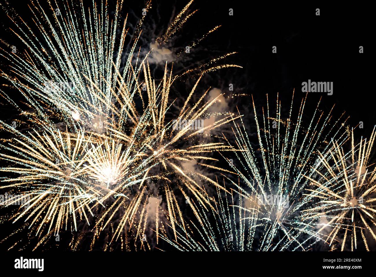Exploding Fireworks That Implode Twinkling fireworks exploding in night hi-res stock photography and ...