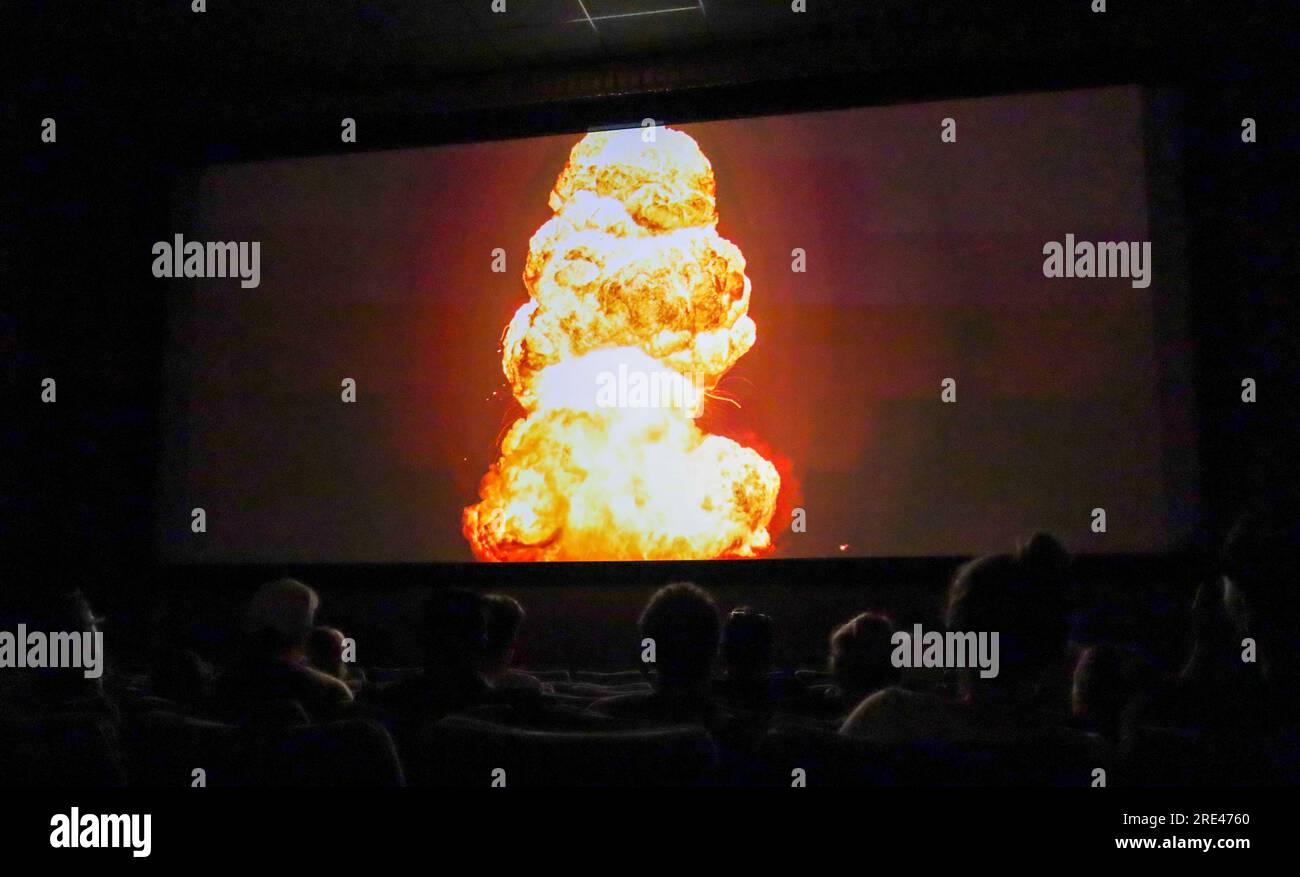 Oppenheimer 2023 hires stock photography and images Alamy