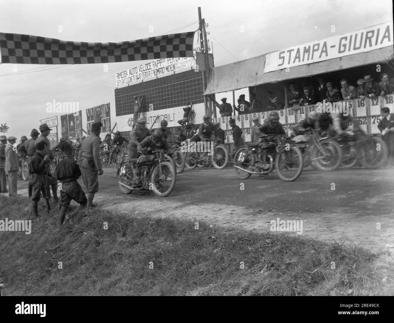 Motociclismo - Circuito nei pressi di Ravenna - Agosto 1924 Stock Photo