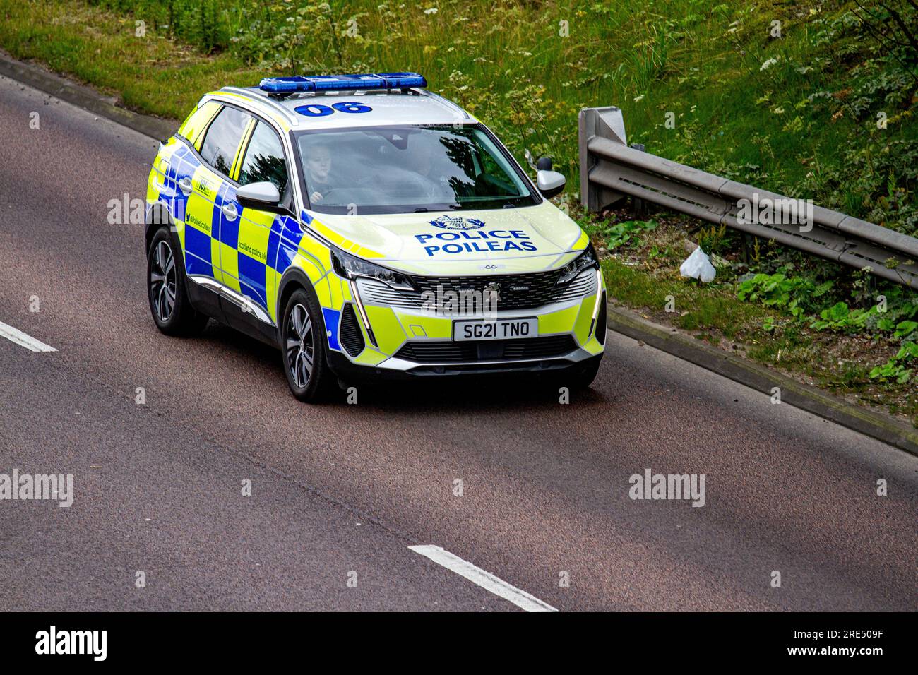 Police Scotland Reds Scottish police officer hi-res stock photography and images - Alamy