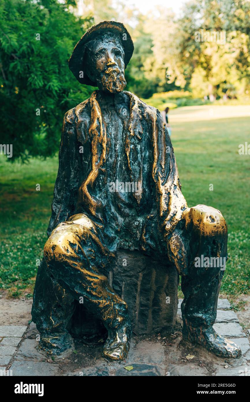 Dunavski park hi-res stock photography and images - Alamy, image size:866x1390