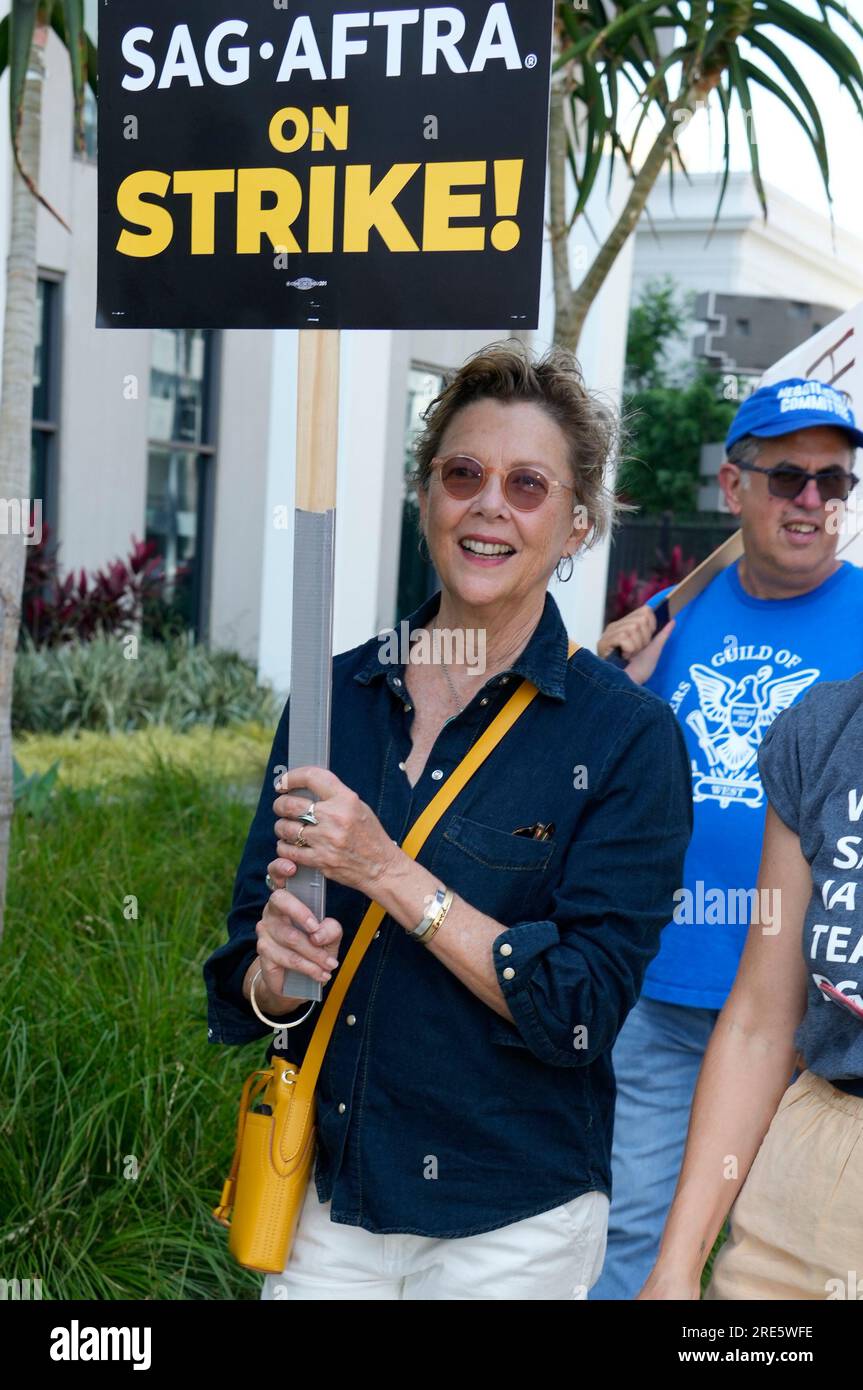 Annette Bening walks on a picket line outside Netflix studios on ...