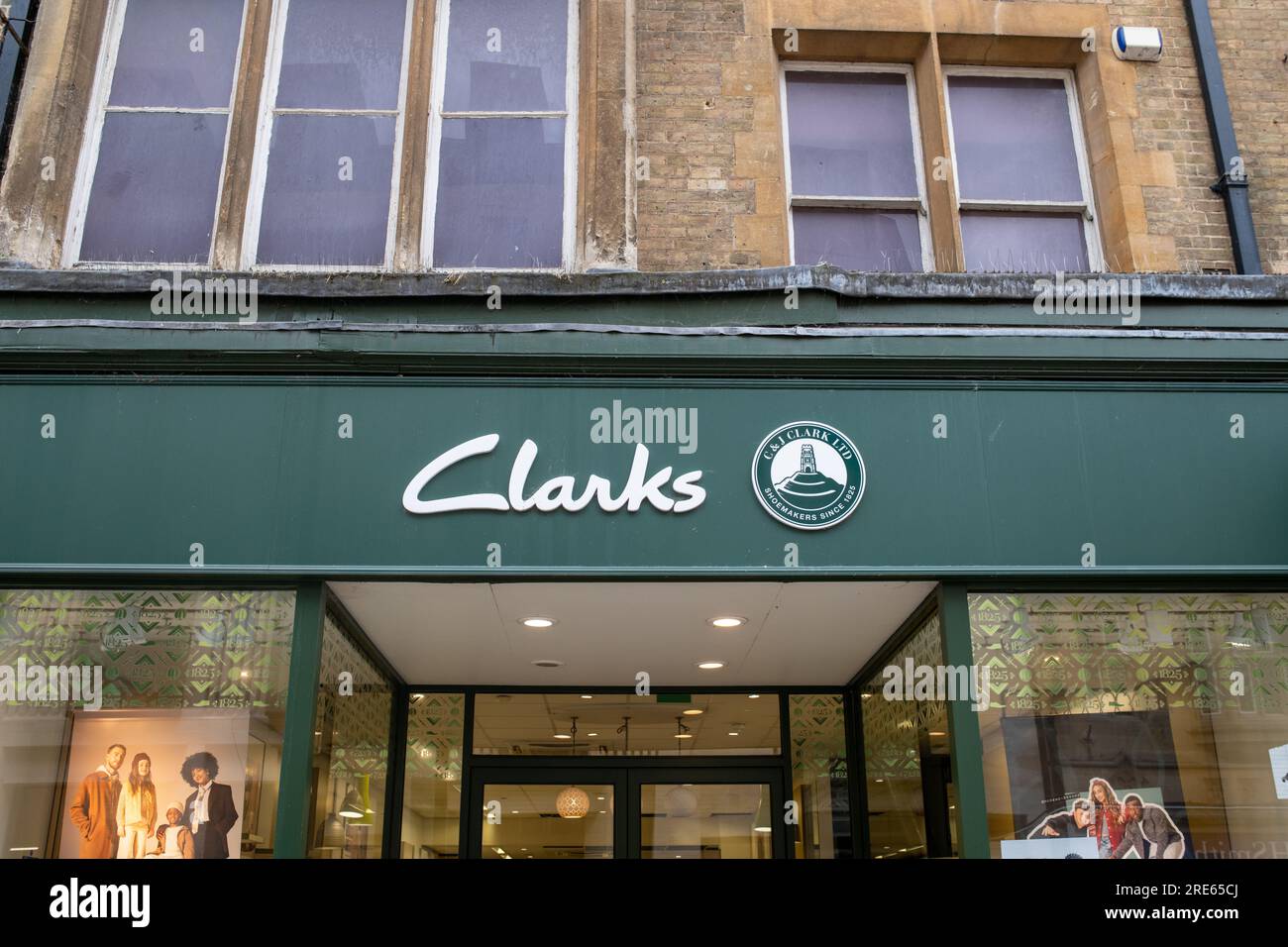 Clarks shoes sign hi-res stock photography and images - Alamy