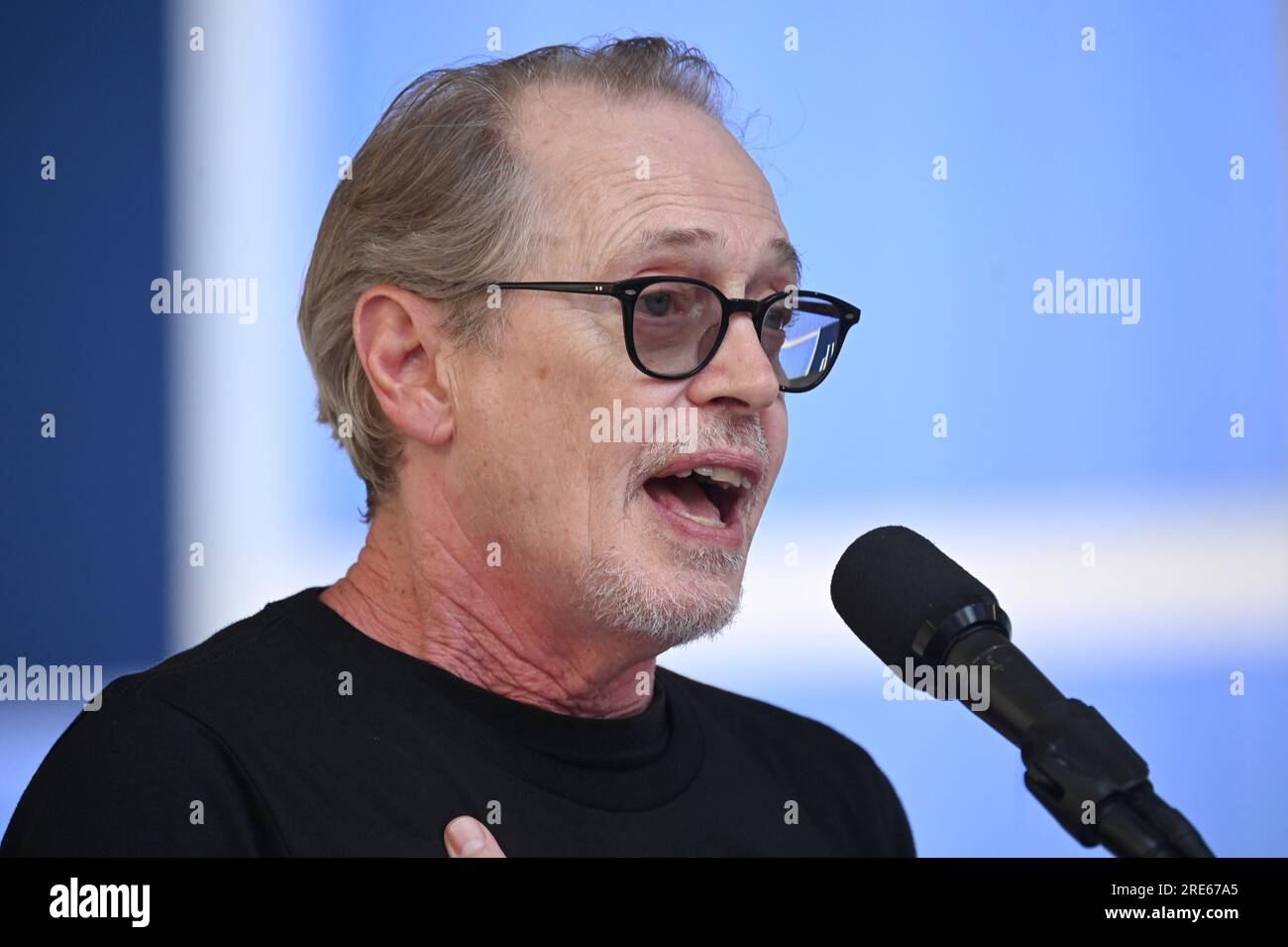 New York USA. 25th July 2023. Steve Buscemi speaks at the SAG