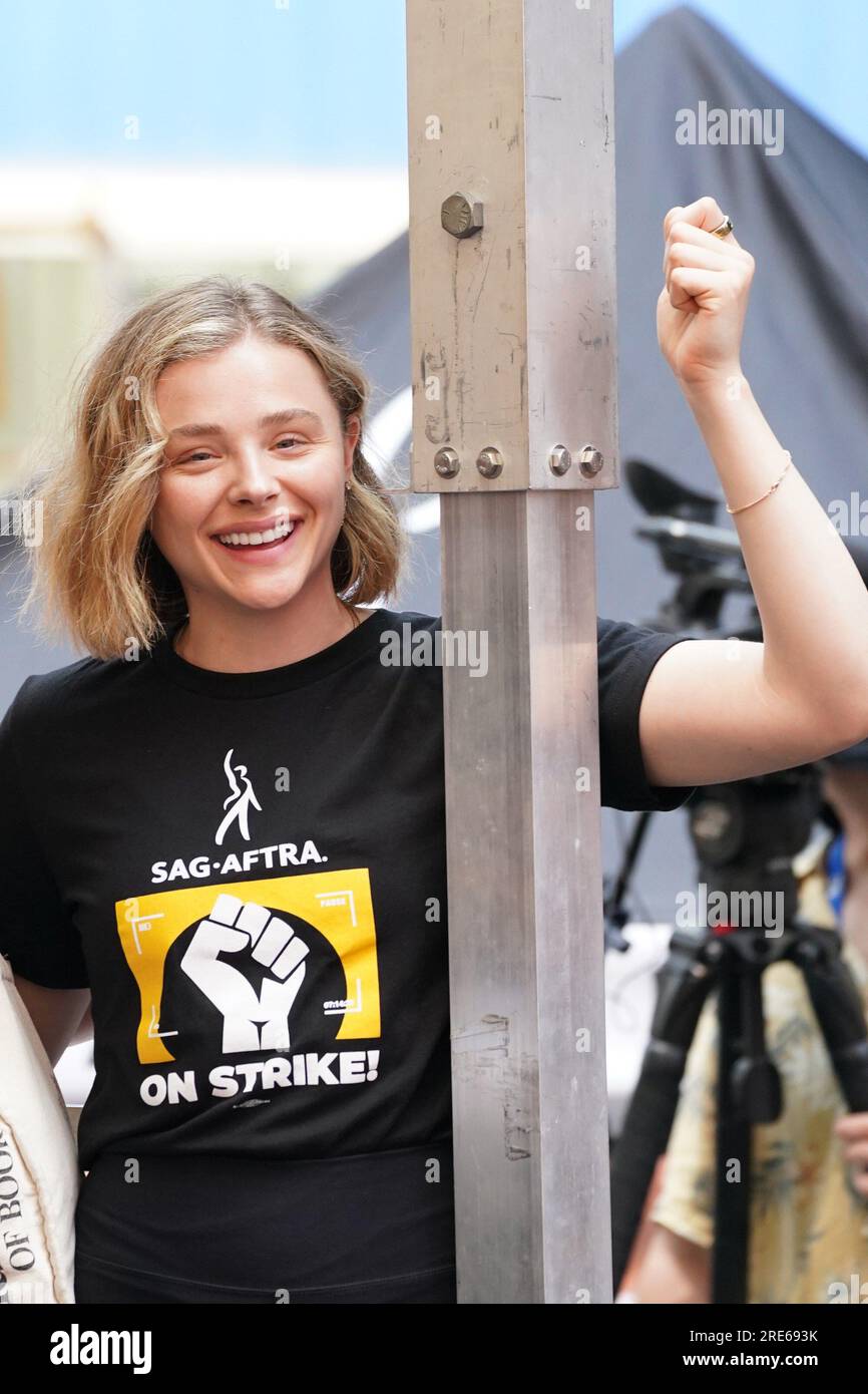 new-york-ny-usa-25th-july-2023-chlo-grace-moretz-at-a-public