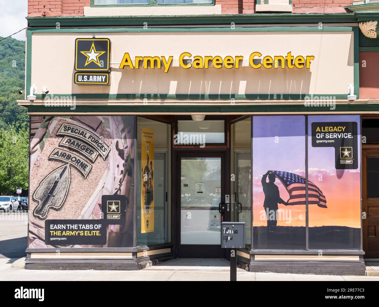 The US Army Career Center recruiting station on Main Street in Bradford, Pennsylvania, USA Stock Photo