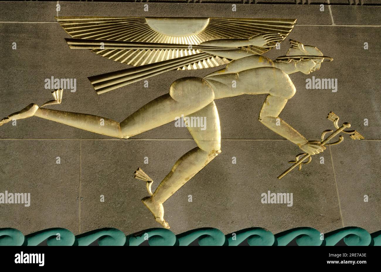 Art deco design architecture hi-res stock photography and images - Alamy
