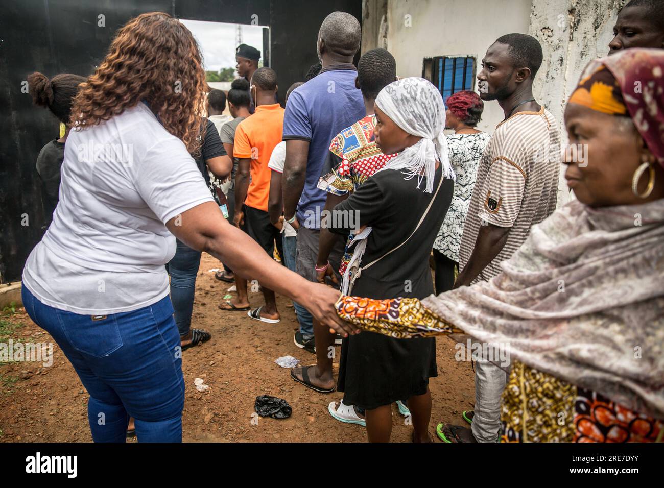 Freetown, Sierra Leone. 25th June, 2023. Zinabu Timbo, an MP candidate for Western Rural Area Goderich, greets supporters on her way to vote in Freetown, Sierra Leone. For the first time in its 2023 elections, the West African coastal country implemented a quota saying one third of all political candidates must be women. For the first time in its 2023 elections, the West African coastal country implemented a quota saying one-third of all political candidates must be women. (Credit Image: © Sally Hayden/SOPA Images via ZUMA Press Wire) EDITORIAL USAGE ONLY! Not for Commercial USAGE! Stock Photo