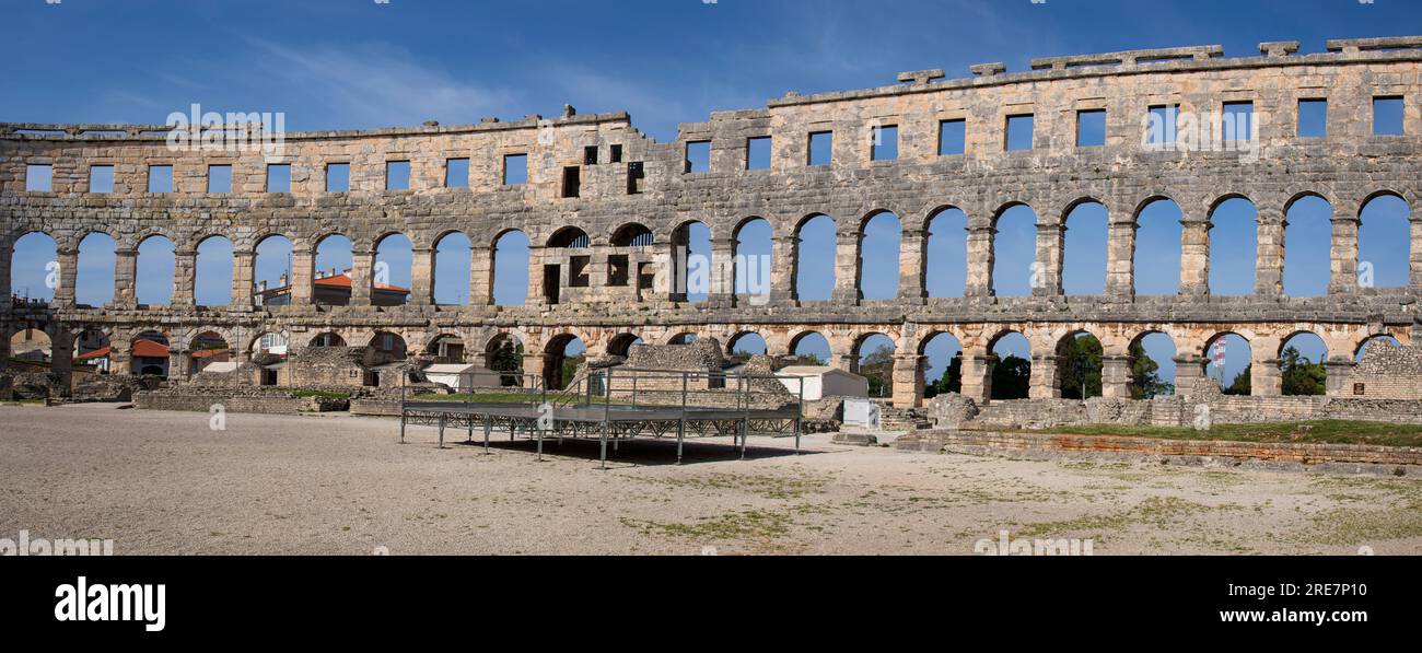 Pula Roman amphitheatre or Arena (Pulska Arena; Italian: Arena di Pola, constructed 27 BC - AD 68, only remaining Roman amphitheatre to have 4 sides Stock Photo