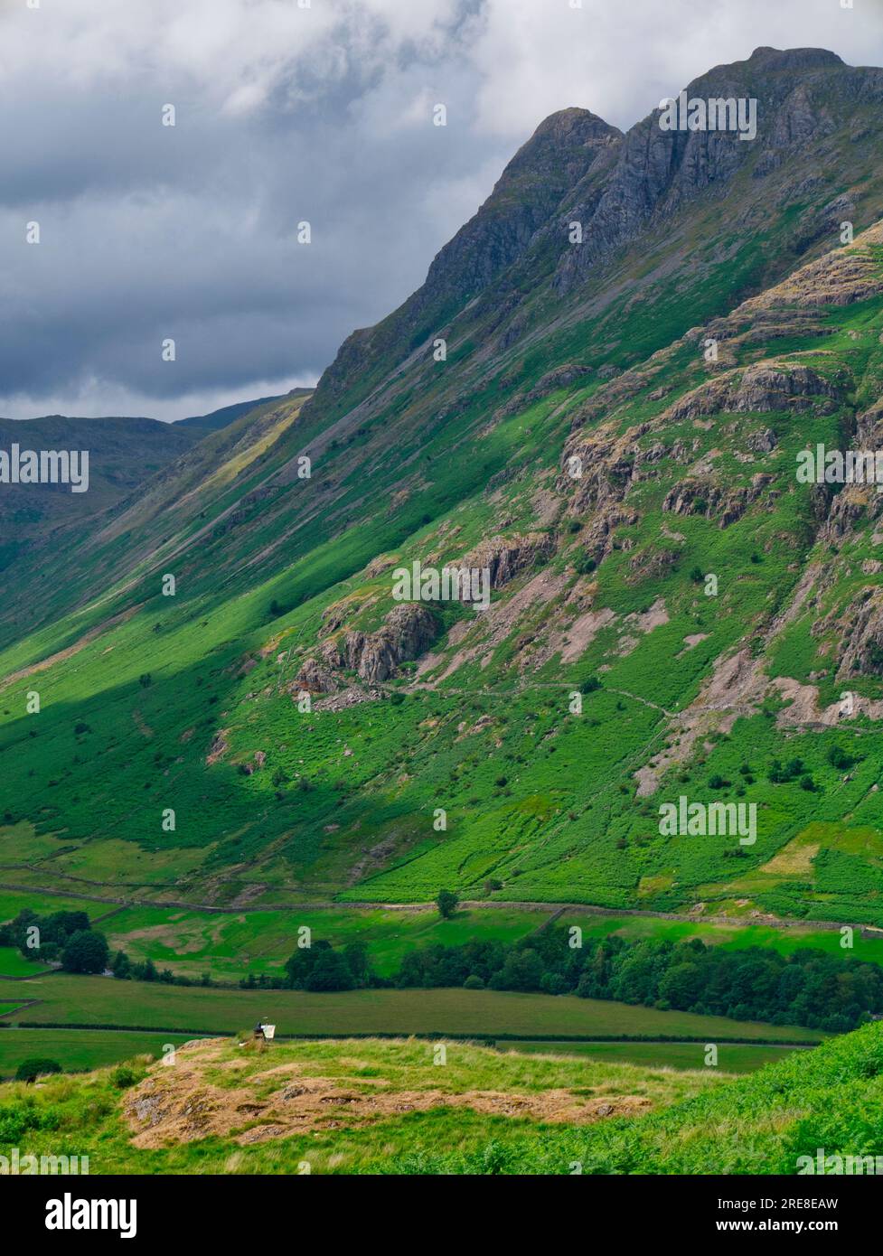 Landscape artist in Langdale Fells, Lake District Stock Photo - Alamy