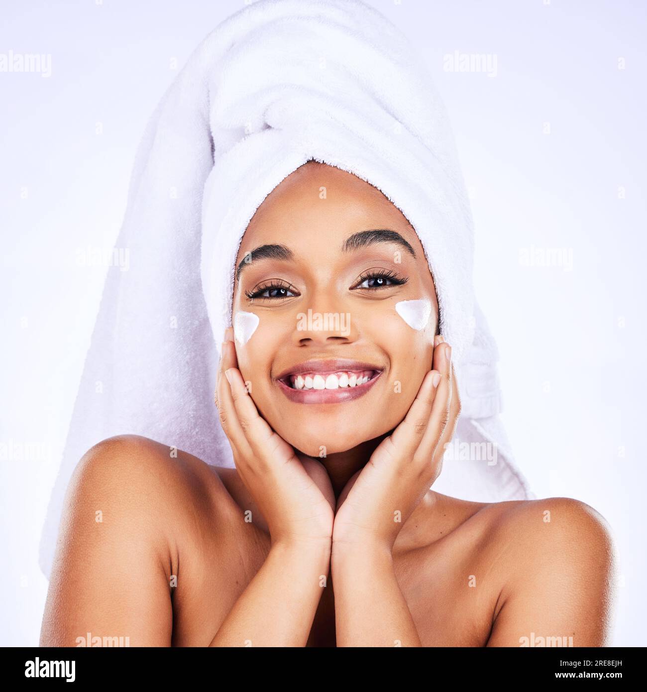 Cosmetic cream female model hi-res stock photography and images - Alamy