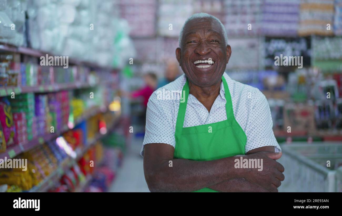 African american older grocery hi-res stock photography and images - Alamy